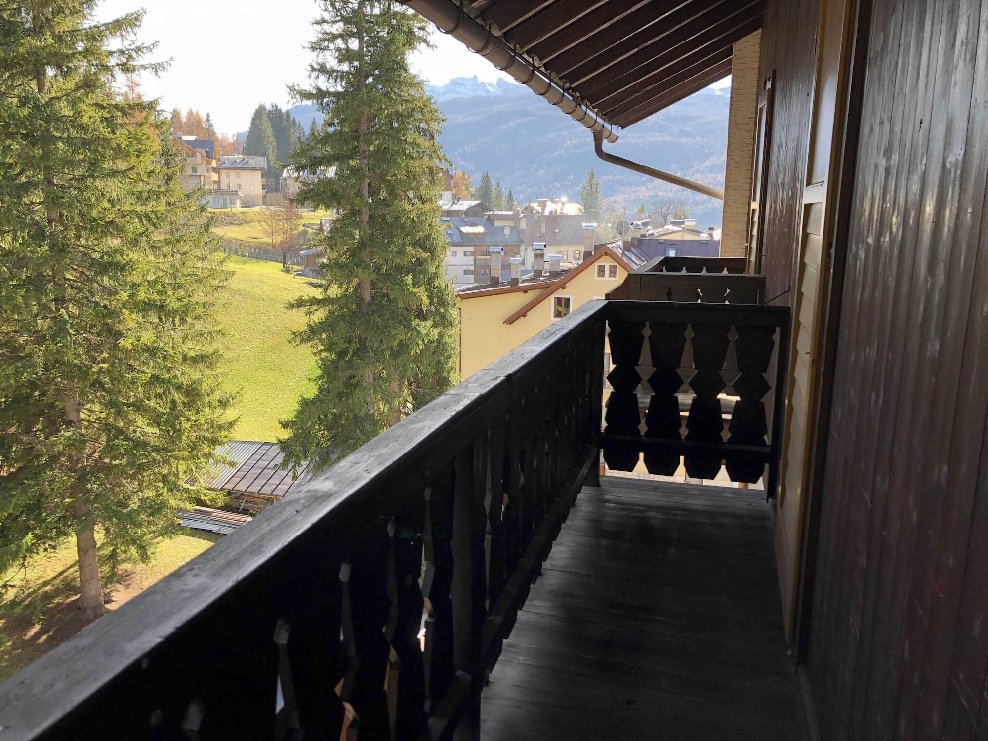 Hotel Majoni Cortina d'Ampezzo Exterior photo