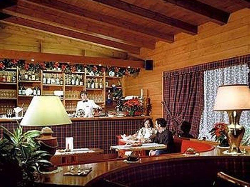 Hotel Majoni Cortina d'Ampezzo Exterior photo