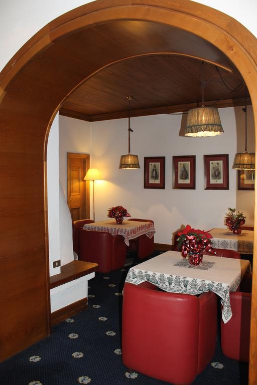 Hotel Majoni Cortina d'Ampezzo Exterior photo