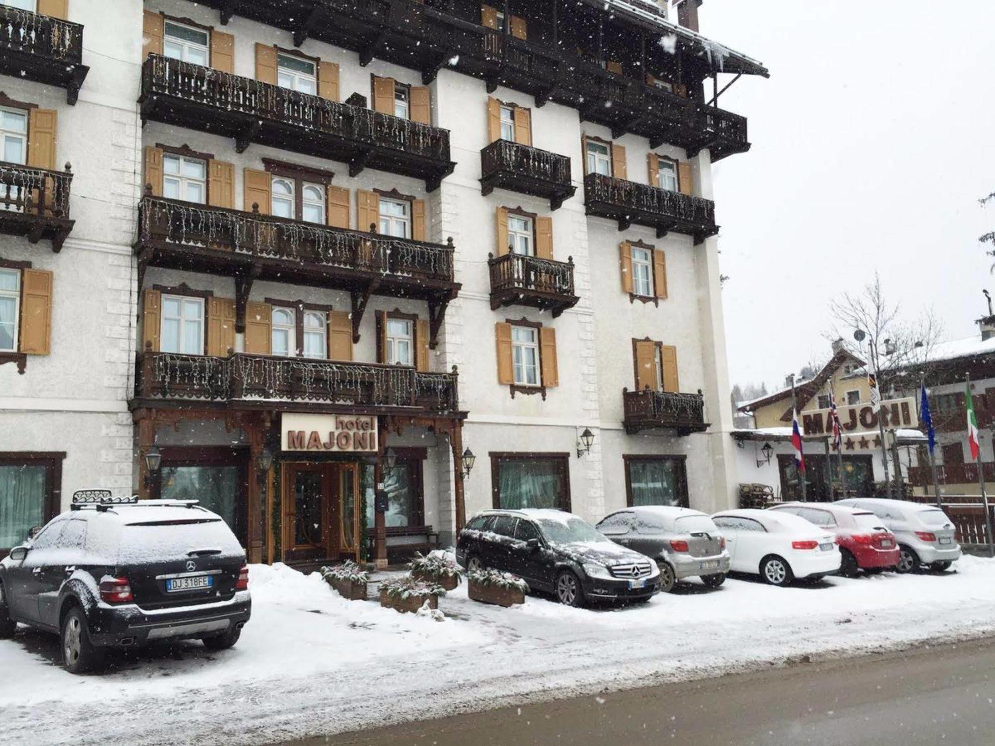 Hotel Majoni Cortina d'Ampezzo Exterior photo