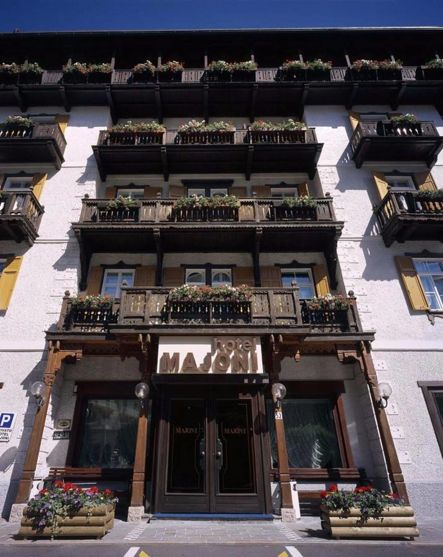 Hotel Majoni Cortina d'Ampezzo Exterior photo